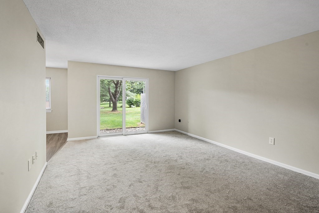 6 Beal's Cove Road, Unit B Hingham, MA 02043 - Photo 3 of 22