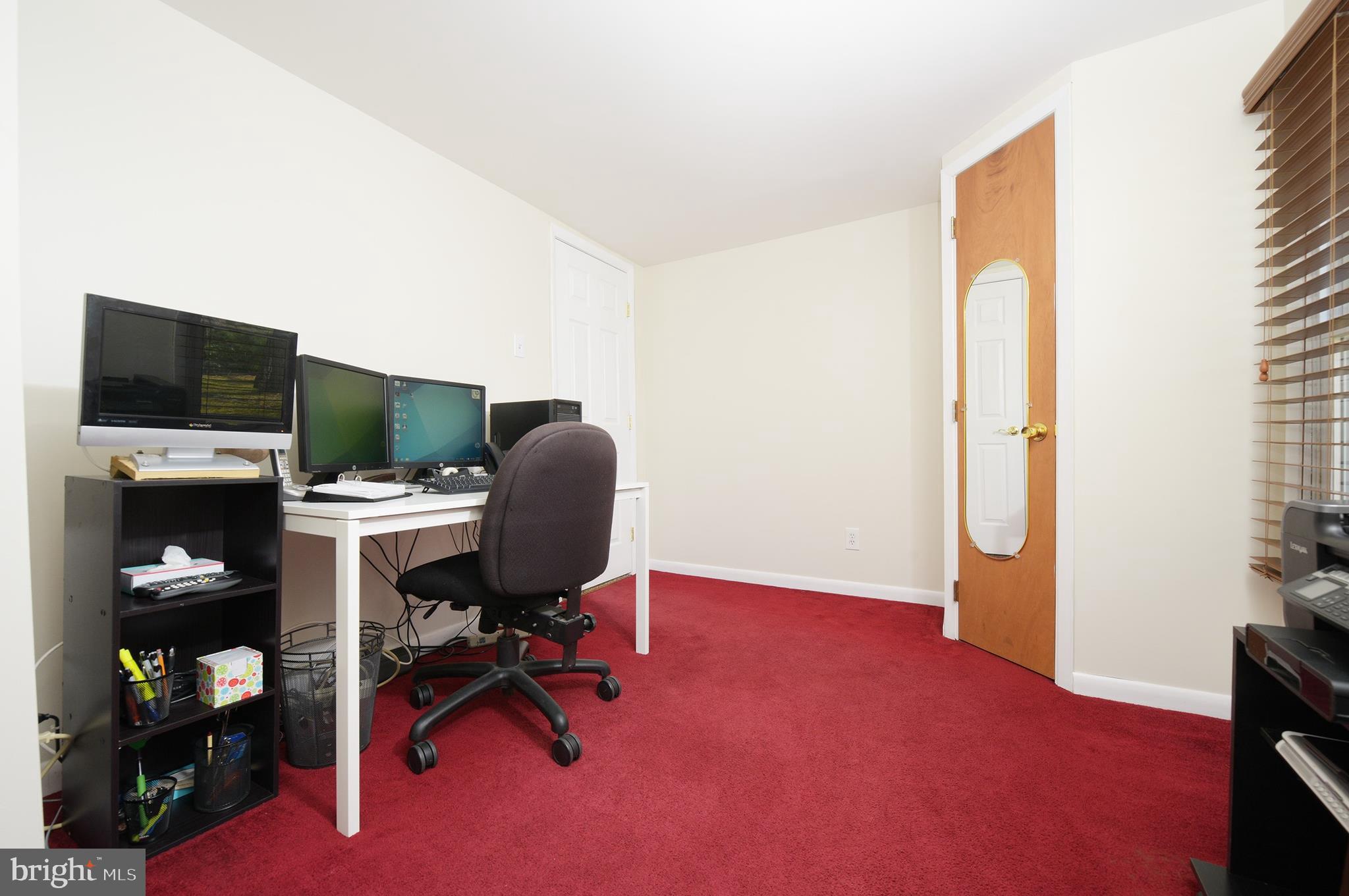 508 Berlin Road Clementon, NJ 08021 - Photo 16 of 27 Office area in Third Bedroom