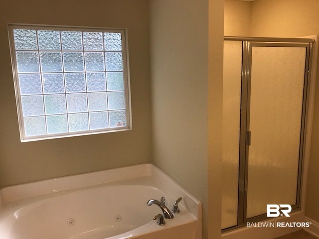 4620 Starboard Lane Orange Beach, AL 36561 - Photo 24 of 33 Master Bathroom