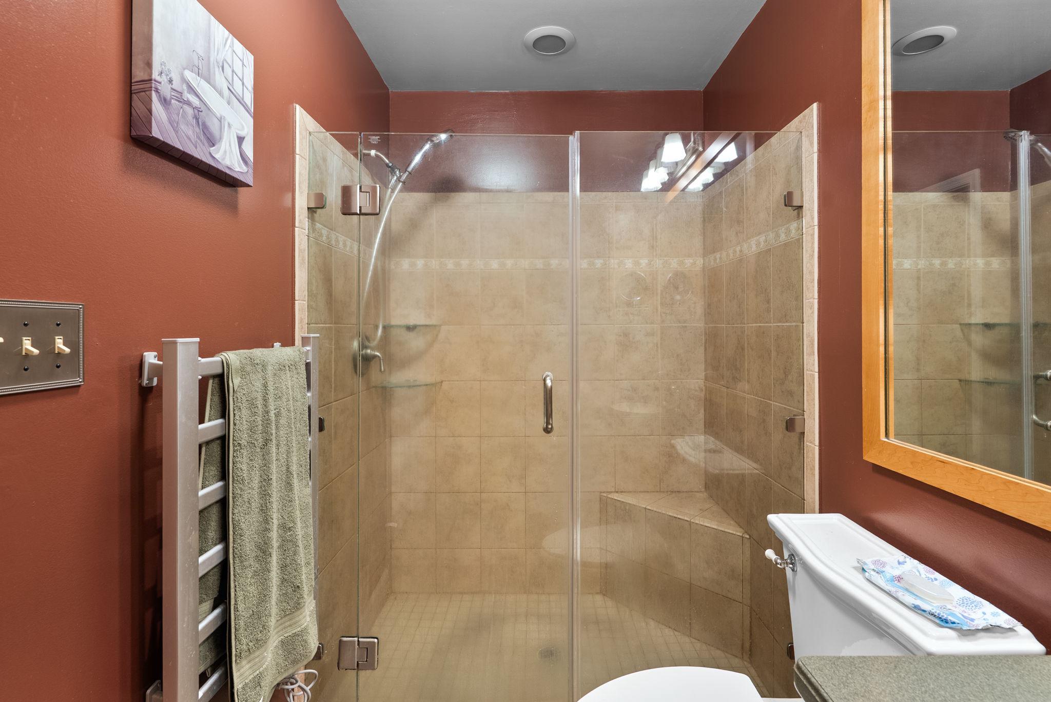 13100 Croom Road Upper Marlboro, MD 20772 - Photo 18 of 34 a bathroom with a shower and a toilet