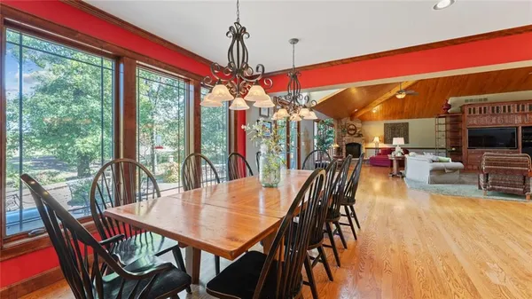 $989,000 | 146 Country Club Drive, Nevada, MO 64772