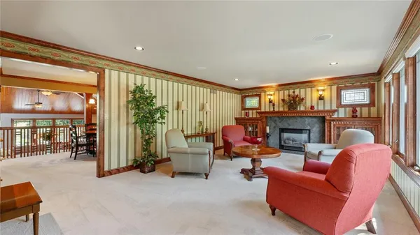 $989,000 | 146 Country Club Drive, Nevada, MO 64772