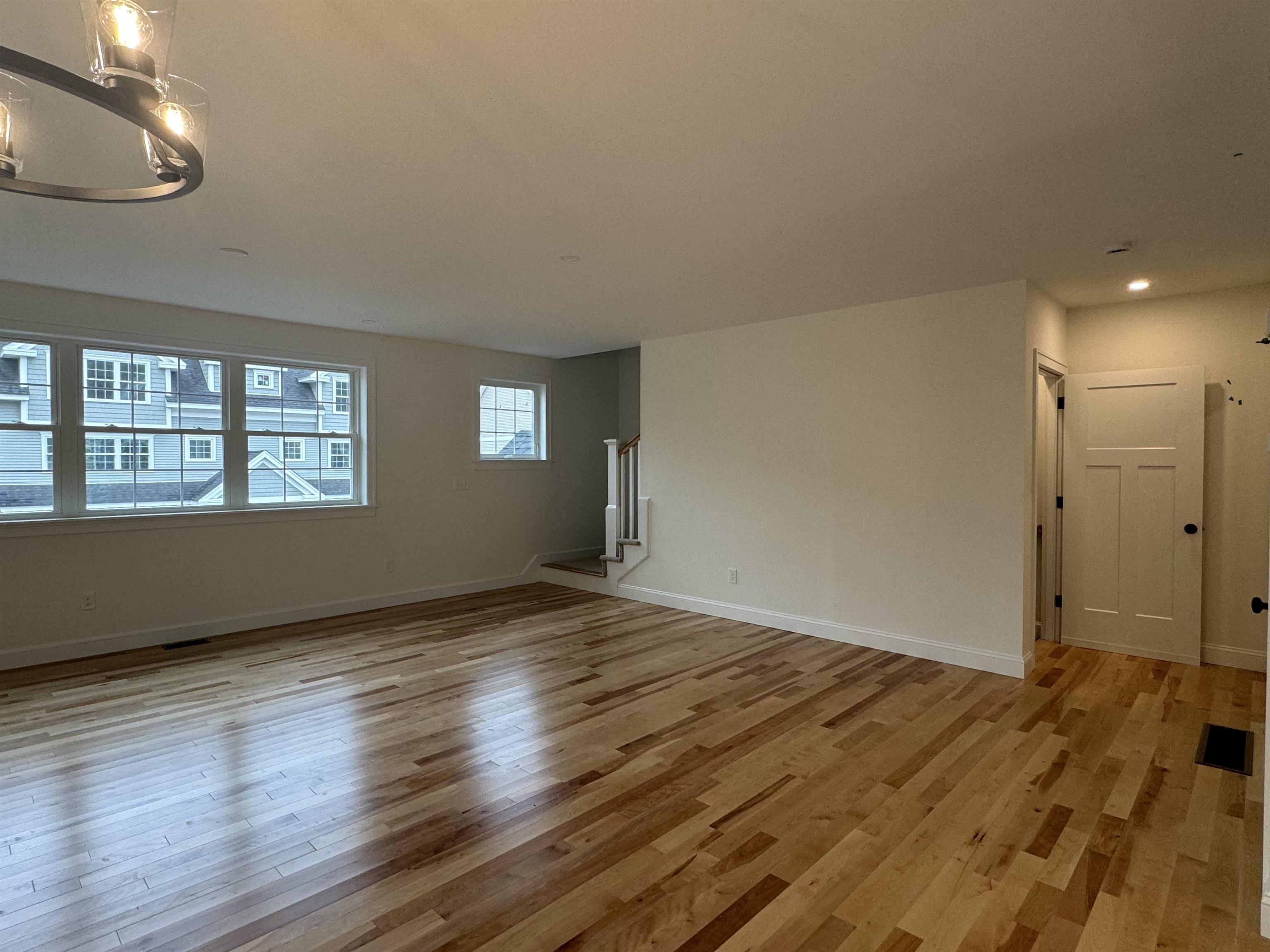 47 Green Road, Unit 33 Newmarket, NH 03857 - Photo 5 of 26 Gallery Image 5