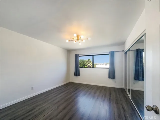 $428,000 | 14735 Victory, Van Nuys, CA 91411