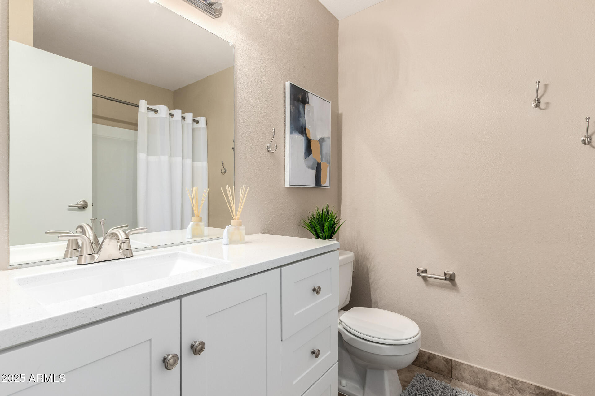 3511 East Baseline Road, Unit 1076 Phoenix, AZ 85042 - Photo 12 of 14 Bathroom