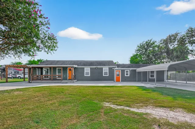 $470,000 | 12989 Farm To Market 359, Hempstead, TX 77445