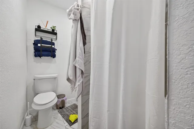 $470,000 | 12989 Farm To Market 359, Hempstead, TX 77445