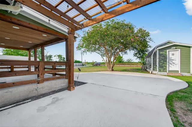 $470,000 | 12989 Farm To Market 359, Hempstead, TX 77445