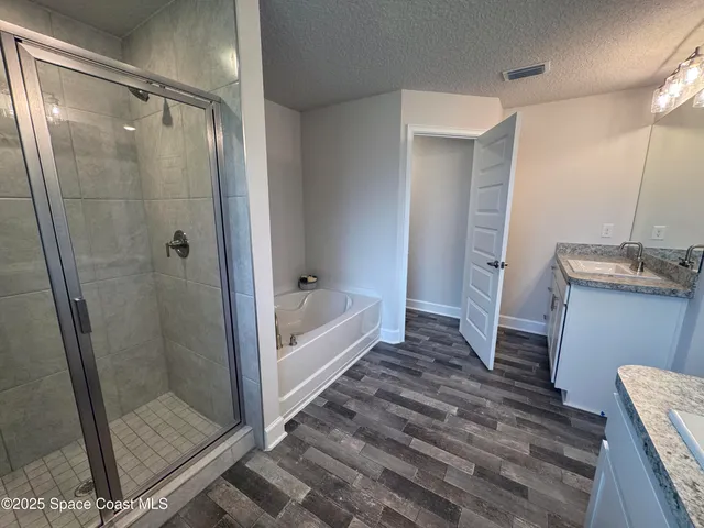 $428,900 | 832 Majestic Avenue, Sebastian, FL 32958