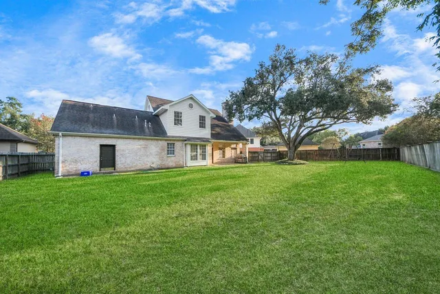 $3,100 | 33318 Winsford Street, Fulshear, TX 77441