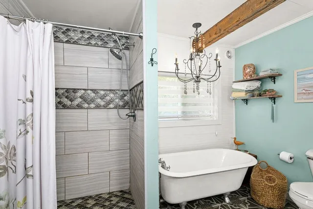 $725,000 | 60445 Summit Road West, Ashland, WI 54806