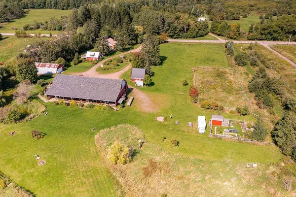 $695,000 | 60445 Summit Road West, Ashland, WI 54806