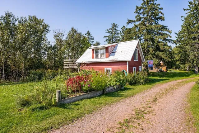 $725,000 | 60445 Summit Road West, Ashland, WI 54806