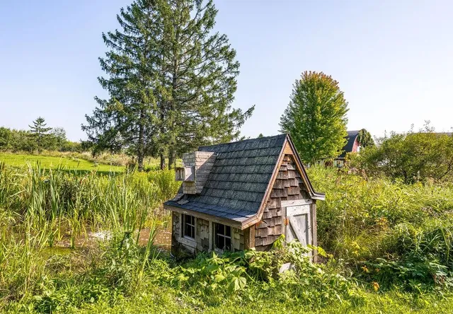 $725,000 | 60445 Summit Road West, Ashland, WI 54806