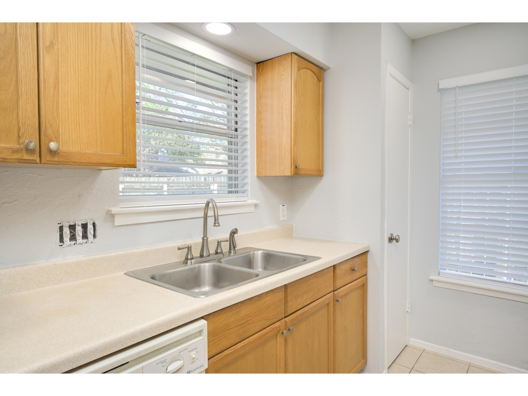 2104 Magazine Street Austin, TX 78727 - Photo 11 of 29