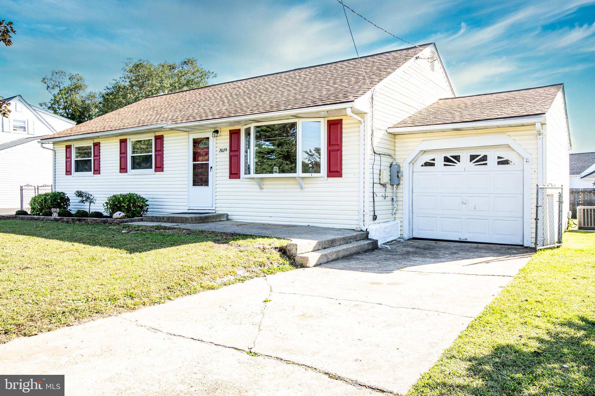 2029 Kuser Road Hamilton, NJ 08690 - Photo 2 of 31
