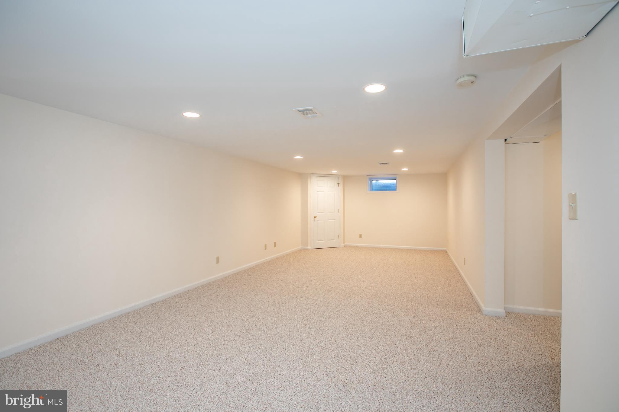 2029 Kuser Road Hamilton, NJ 08690 - Photo 23 of 31