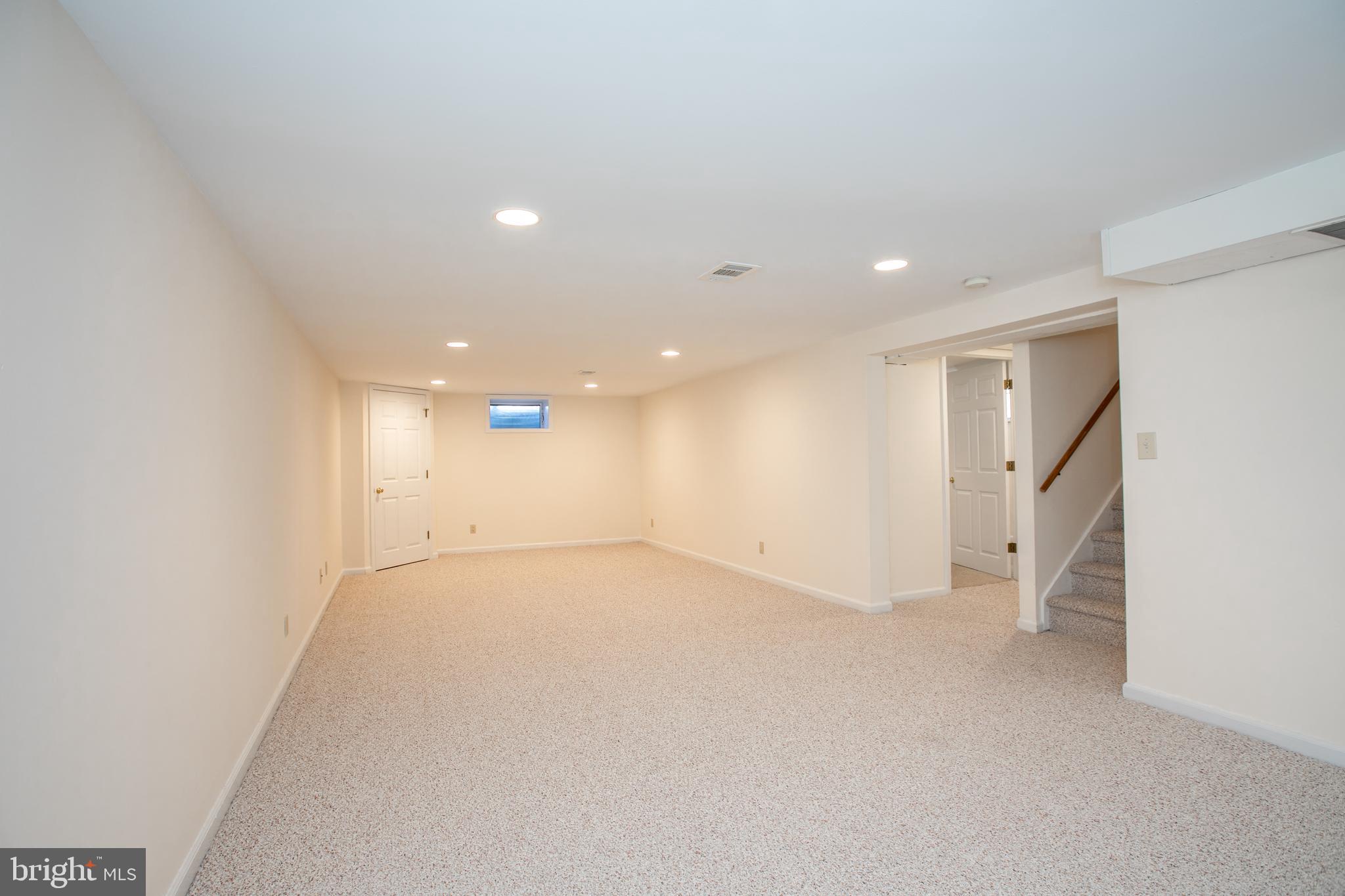 2029 Kuser Road Hamilton, NJ 08690 - Photo 24 of 31