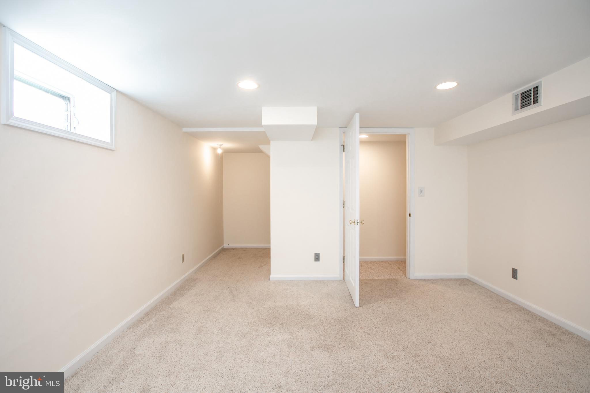 2029 Kuser Road Hamilton, NJ 08690 - Photo 27 of 31