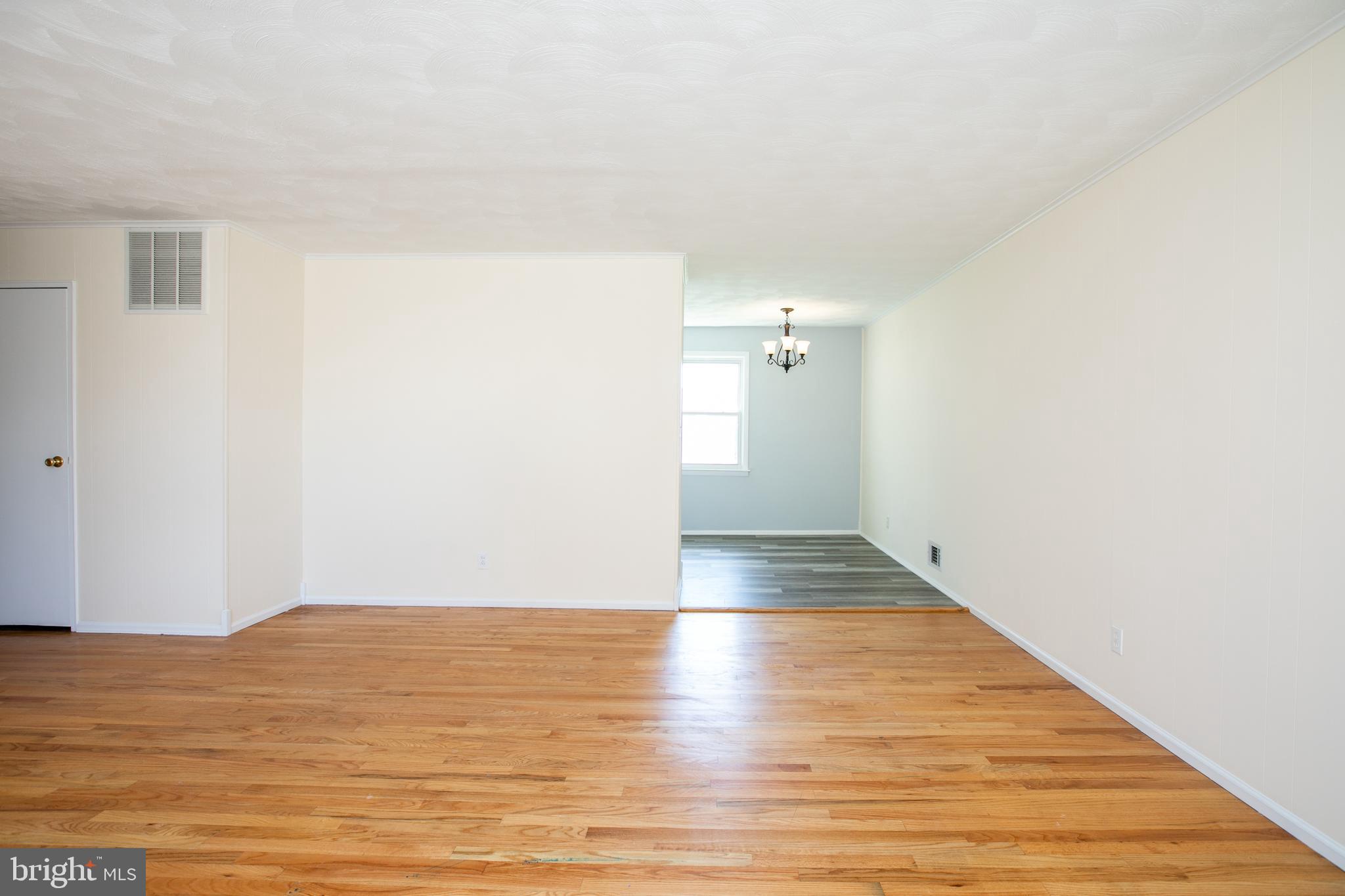 2029 Kuser Road Hamilton, NJ 08690 - Photo 6 of 31