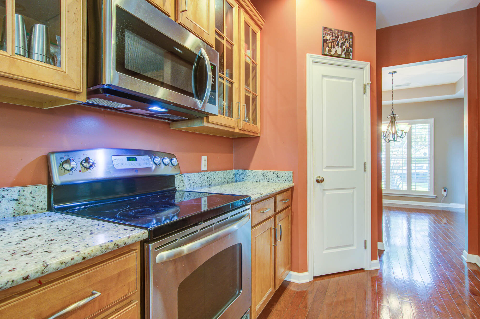 5437 Rising Tide North Charleston, SC 29420 - Photo 12 of 43 Granite countertops