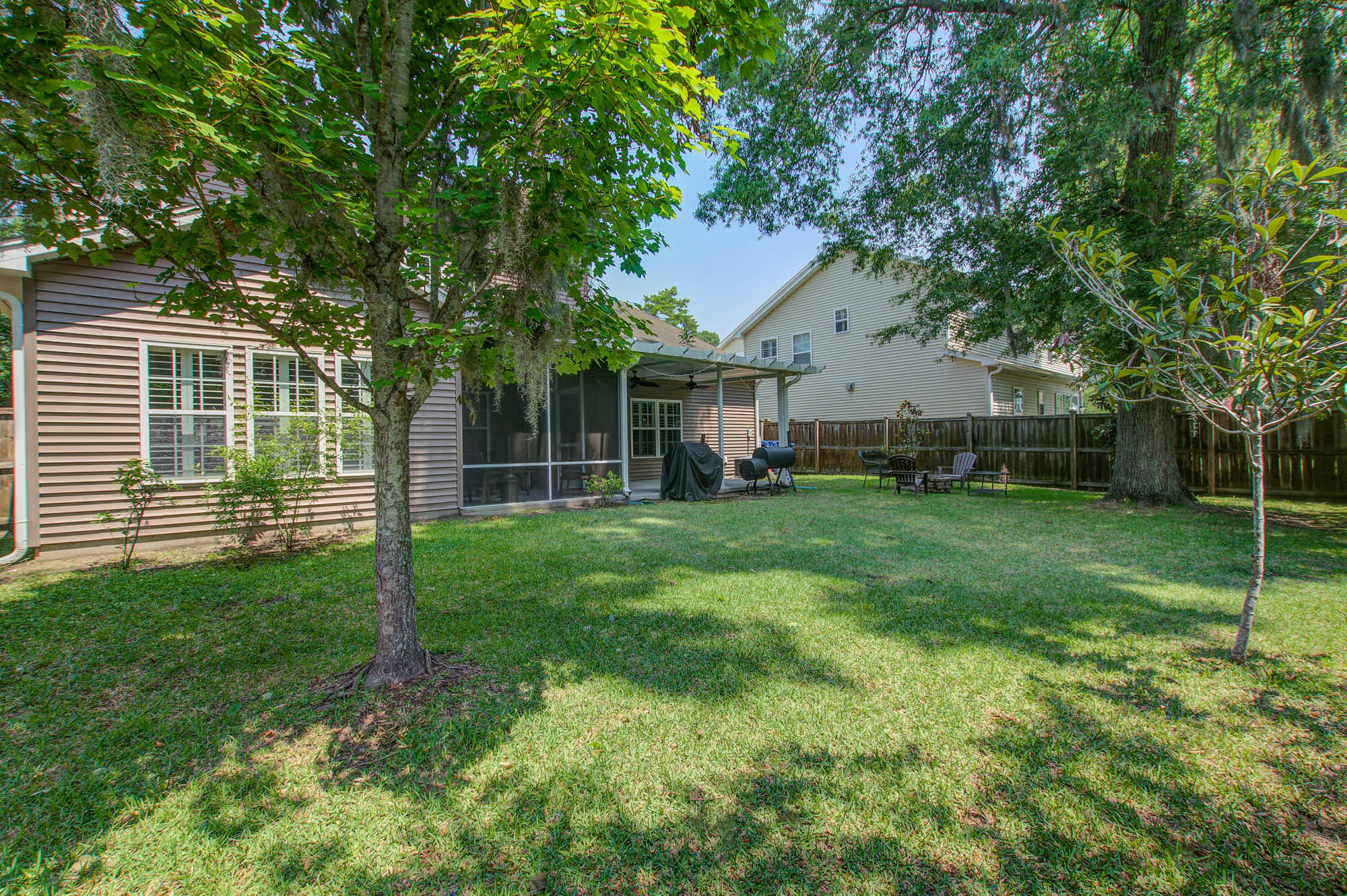 5437 Rising Tide North Charleston, SC 29420 - Photo 3 of 43 Large fenced-in backyard