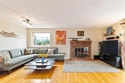 13 Circuit Lane, Unit 13 Watertown, MA 02472 - Photo 4 of 26