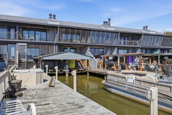 $299,900 | 157 Dyke Road, Unit 26, Ridgeland, MS 39157