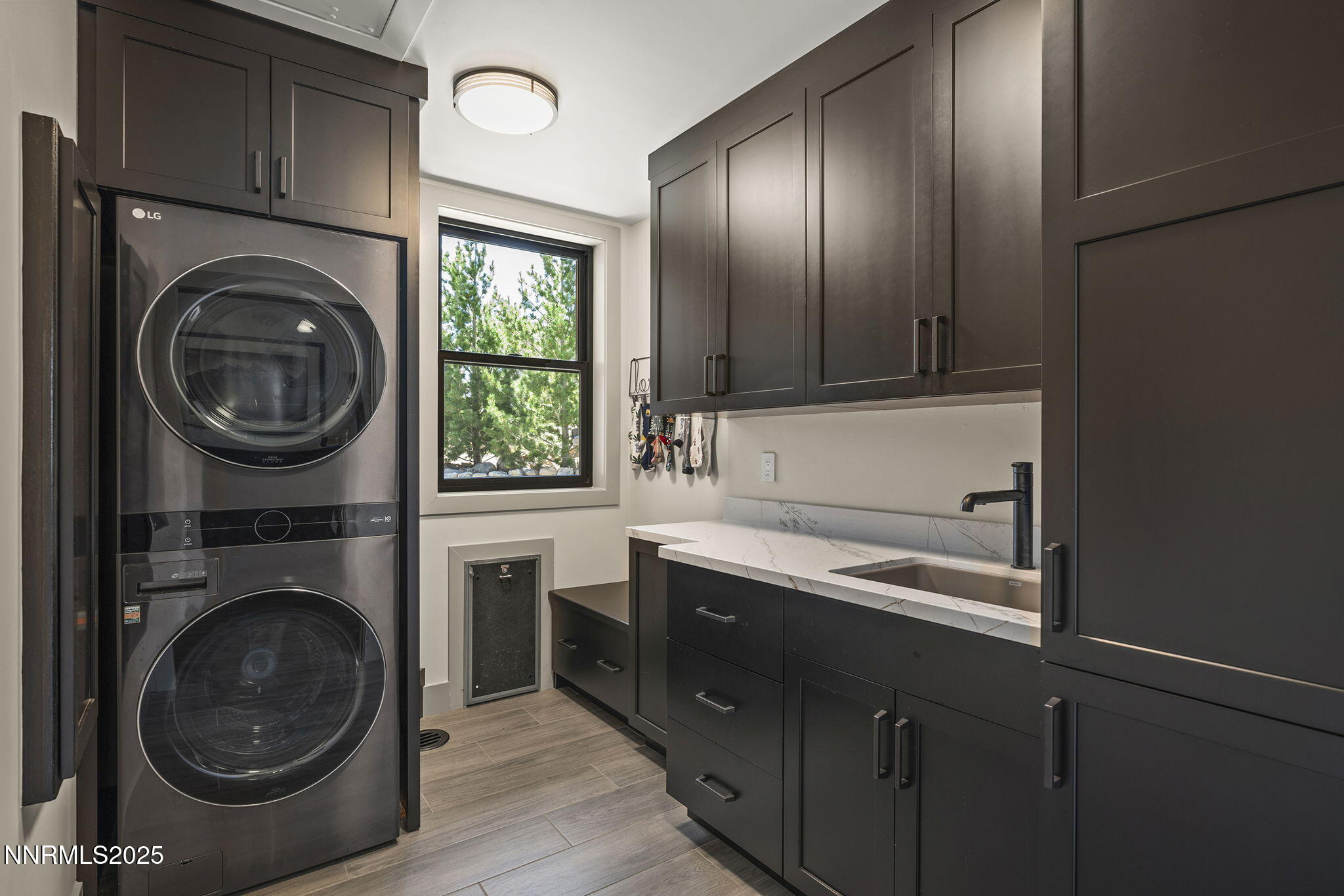 6177 North Featherstone Circle Reno, NV 89511 - Photo 24 of 72 71-web-or-mls-_DSC6097