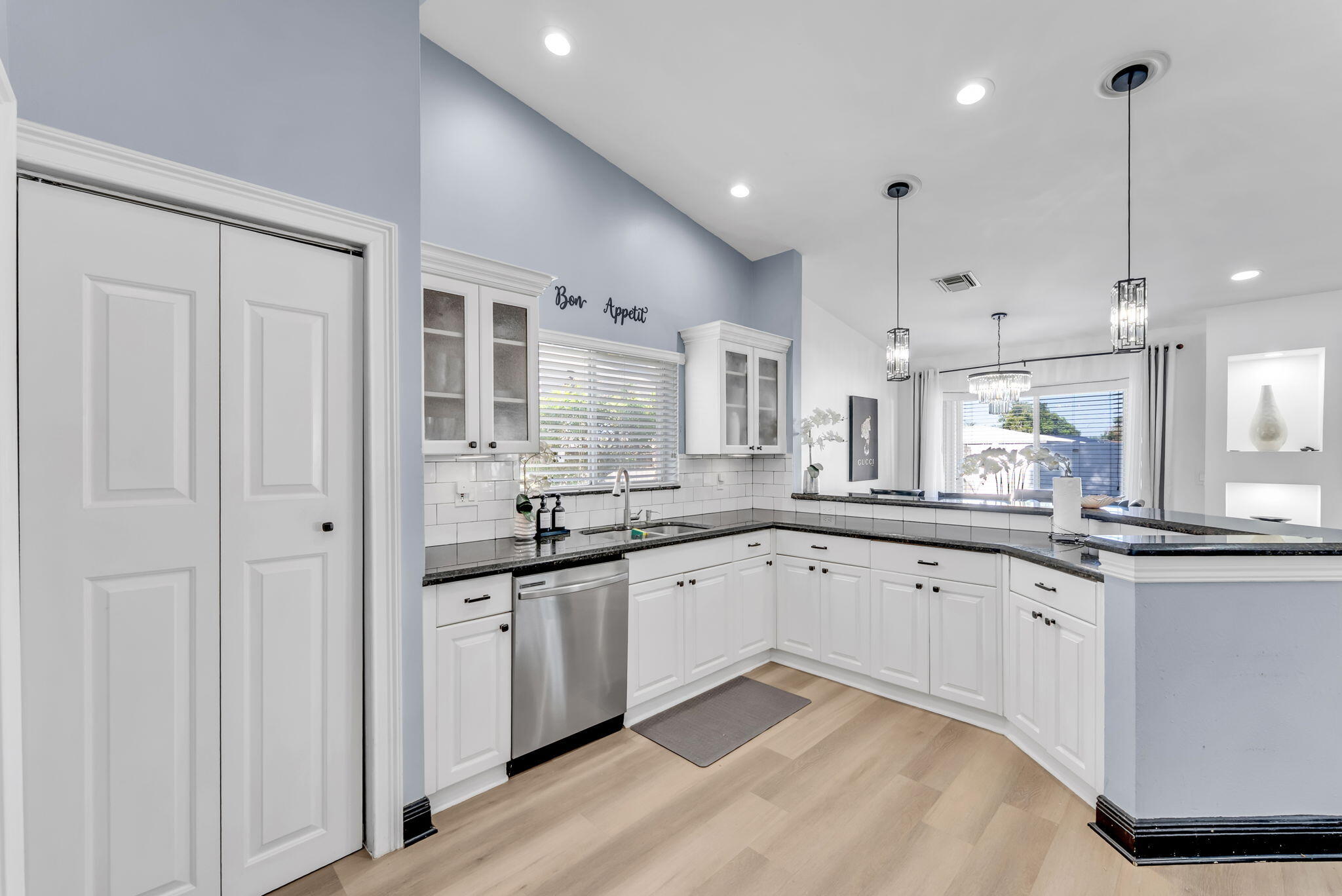 10811 Fox Glen Drive Boca Raton, FL 33428 - Photo 11 of 31 10811_Kitchen