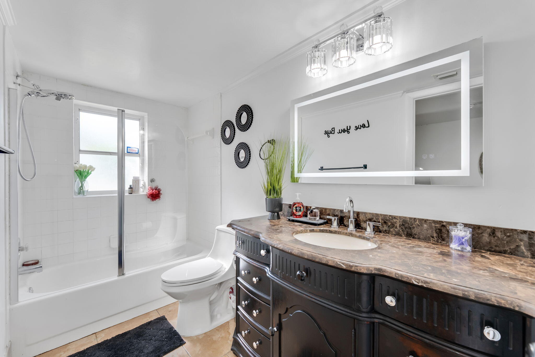 10811 Fox Glen Drive Boca Raton, FL 33428 - Photo 18 of 31 10811_1st Floor Bathroom 2