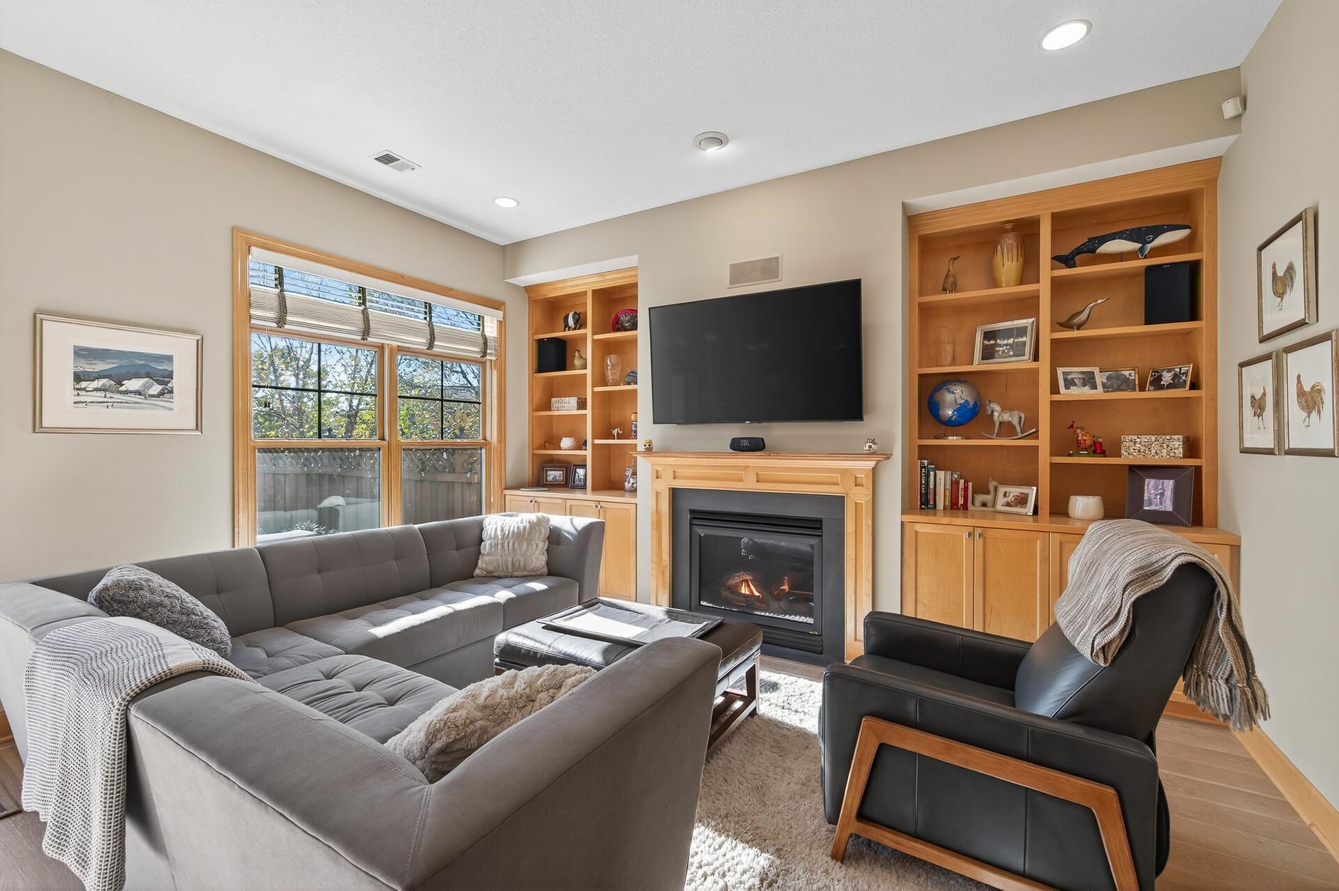 712 Linden Street Mendota Heights, MN 55118 - Photo 11 of 47