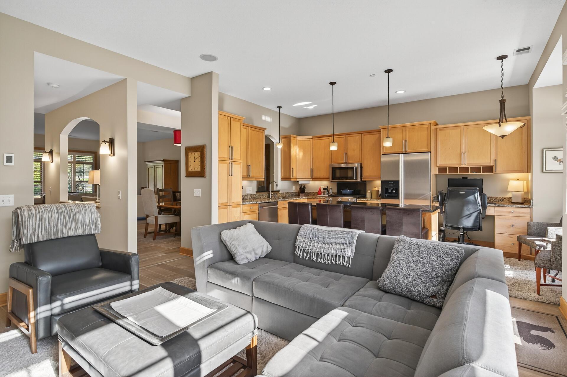 712 Linden Street Mendota Heights, MN 55118 - Photo 15 of 47