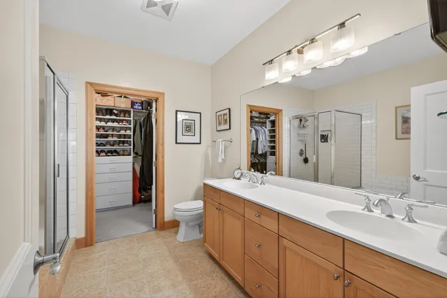 $549,000 | 712 Linden Street, Mendota Heights, MN 55118