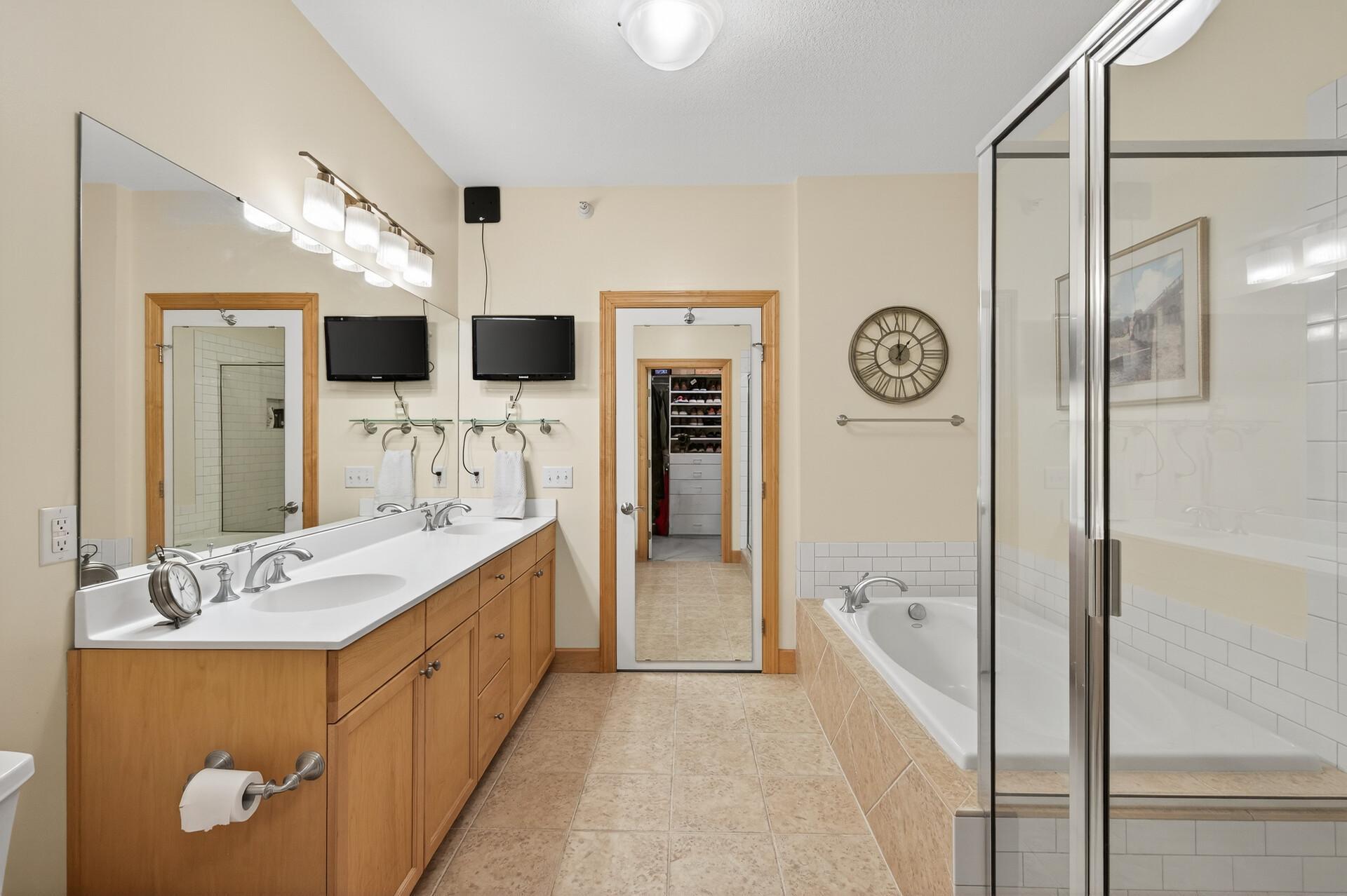 712 Linden Street Mendota Heights, MN 55118 - Photo 29 of 47