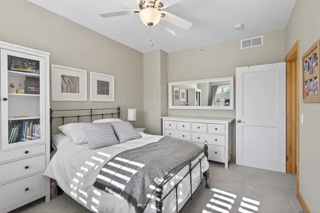 $549,000 | 712 Linden Street, Mendota Heights, MN 55118