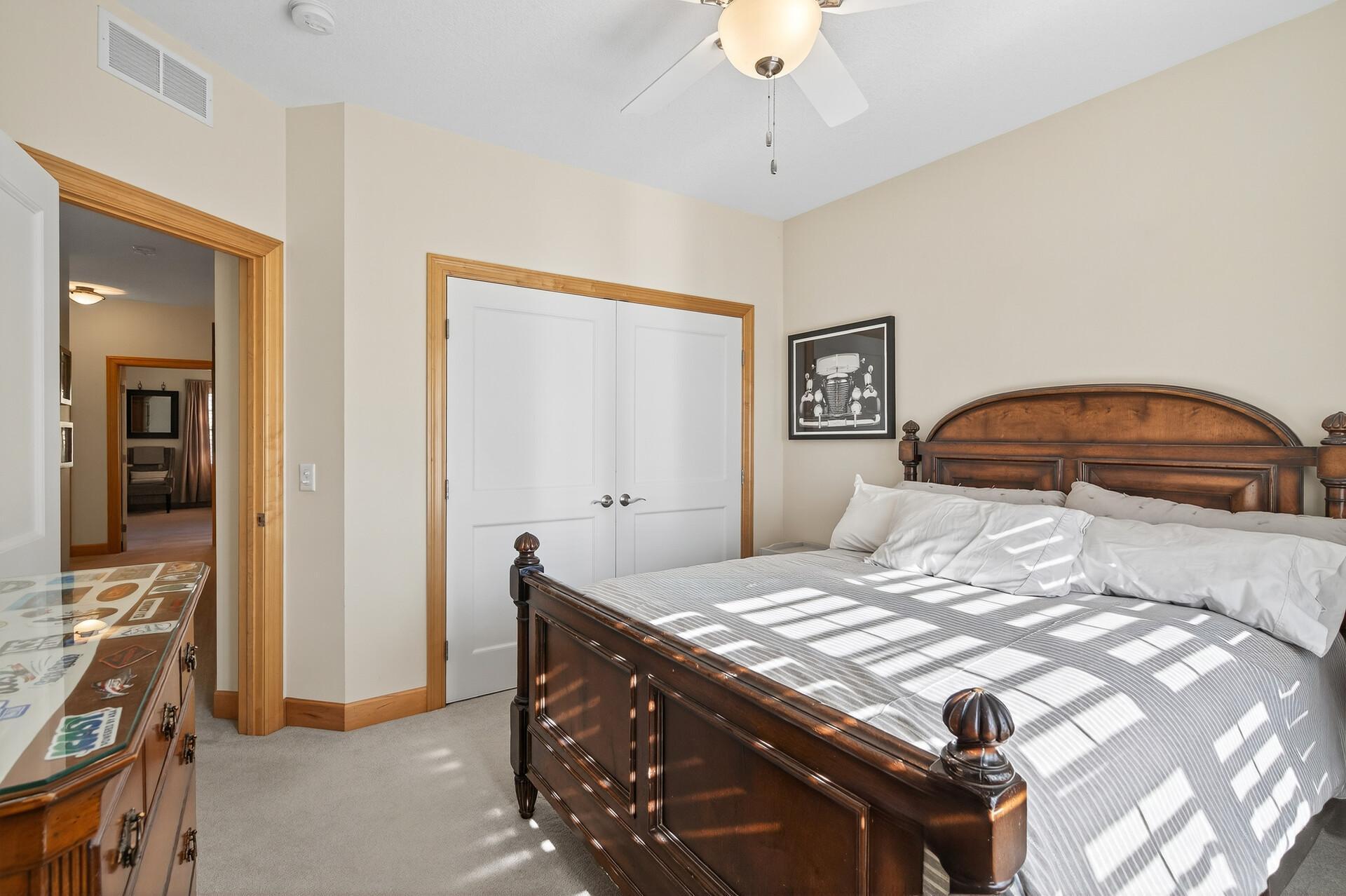 712 Linden Street Mendota Heights, MN 55118 - Photo 36 of 47