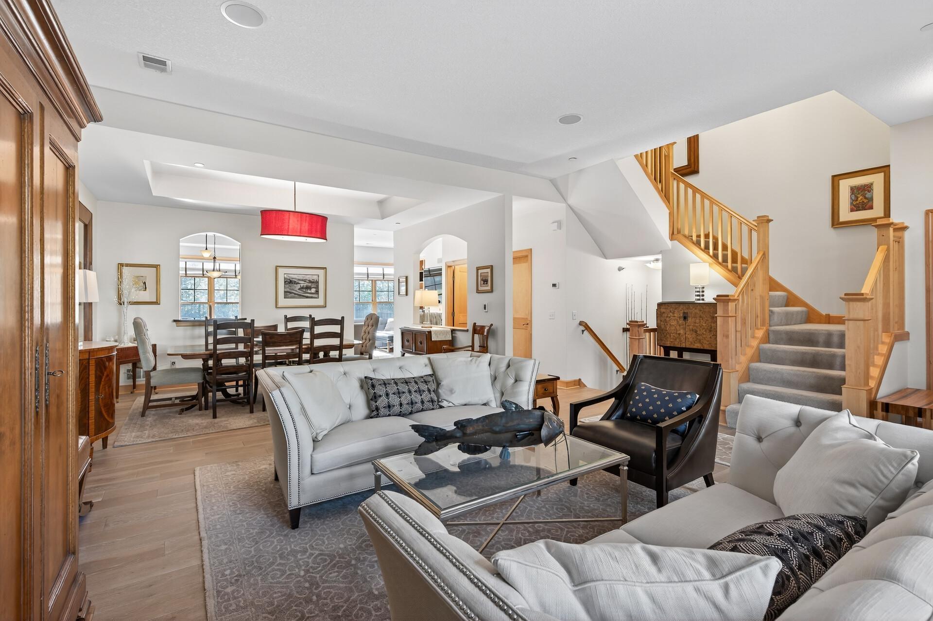 712 Linden Street Mendota Heights, MN 55118 - Photo 6 of 47