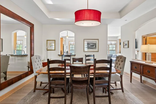 $549,000 | 712 Linden Street, Mendota Heights, MN 55118