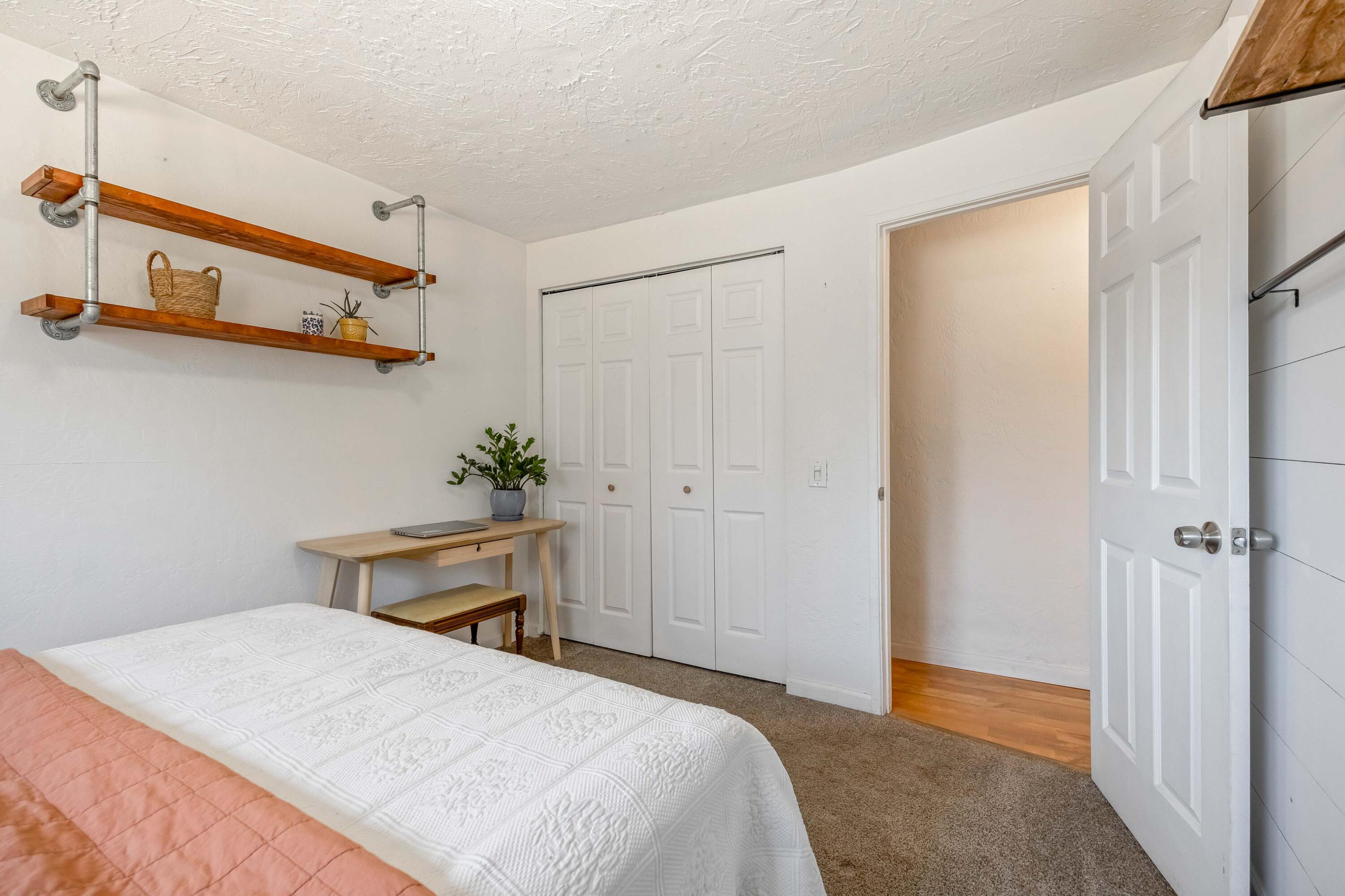 63609 Hunters Circle Bend, OR 97701 - Photo 16 of 38 16