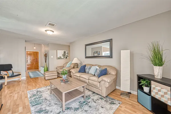 $2,200 | 2215 Fort Laramie Drive, Katy, TX 77449