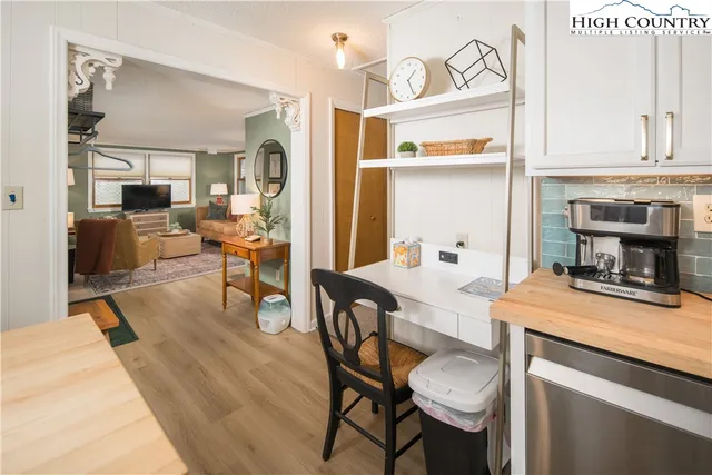 $369,900 | 421 Windridge Road, Newland, NC 28657