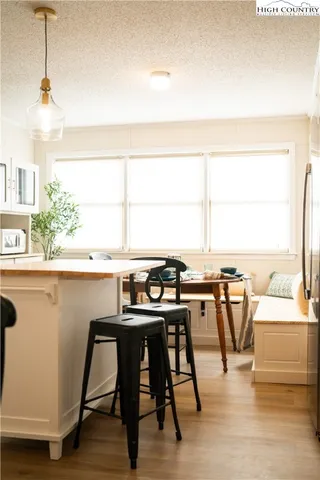 $369,900 | 421 Windridge Road, Newland, NC 28657