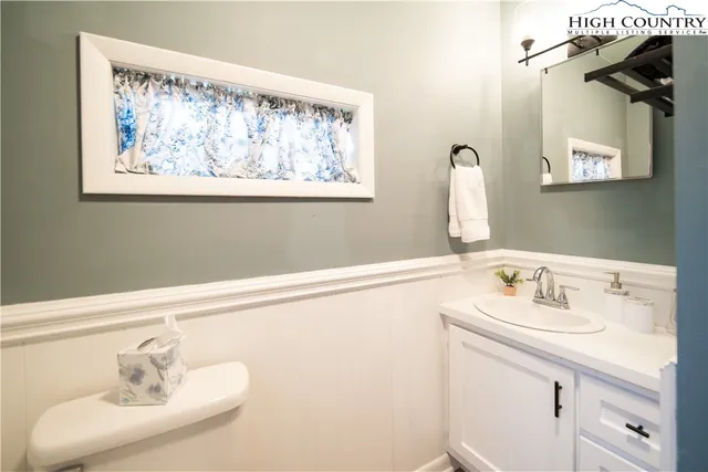 $369,900 | 421 Windridge Road, Newland, NC 28657