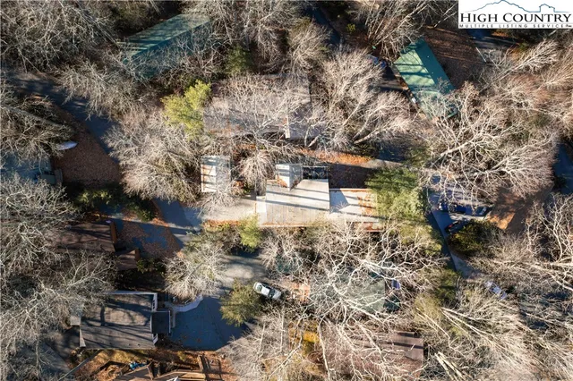 $369,900 | 421 Windridge Road, Newland, NC 28657