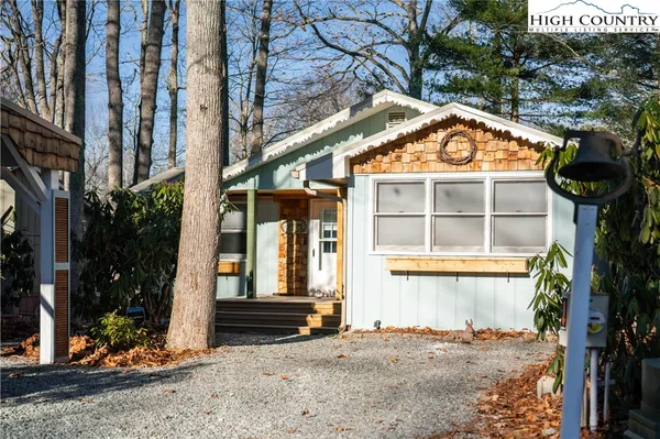 $369,900 | 421 Windridge Road, Newland, NC 28657