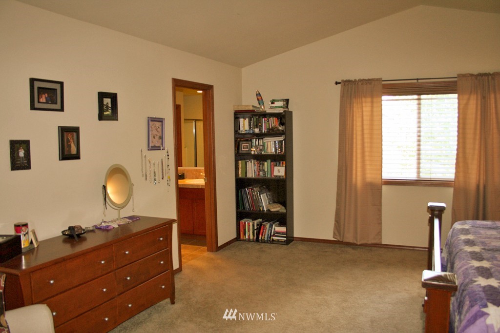 408 Barry Loop Mount Vernon, WA 98274 - Photo 13 of 25 Gallery Image 13