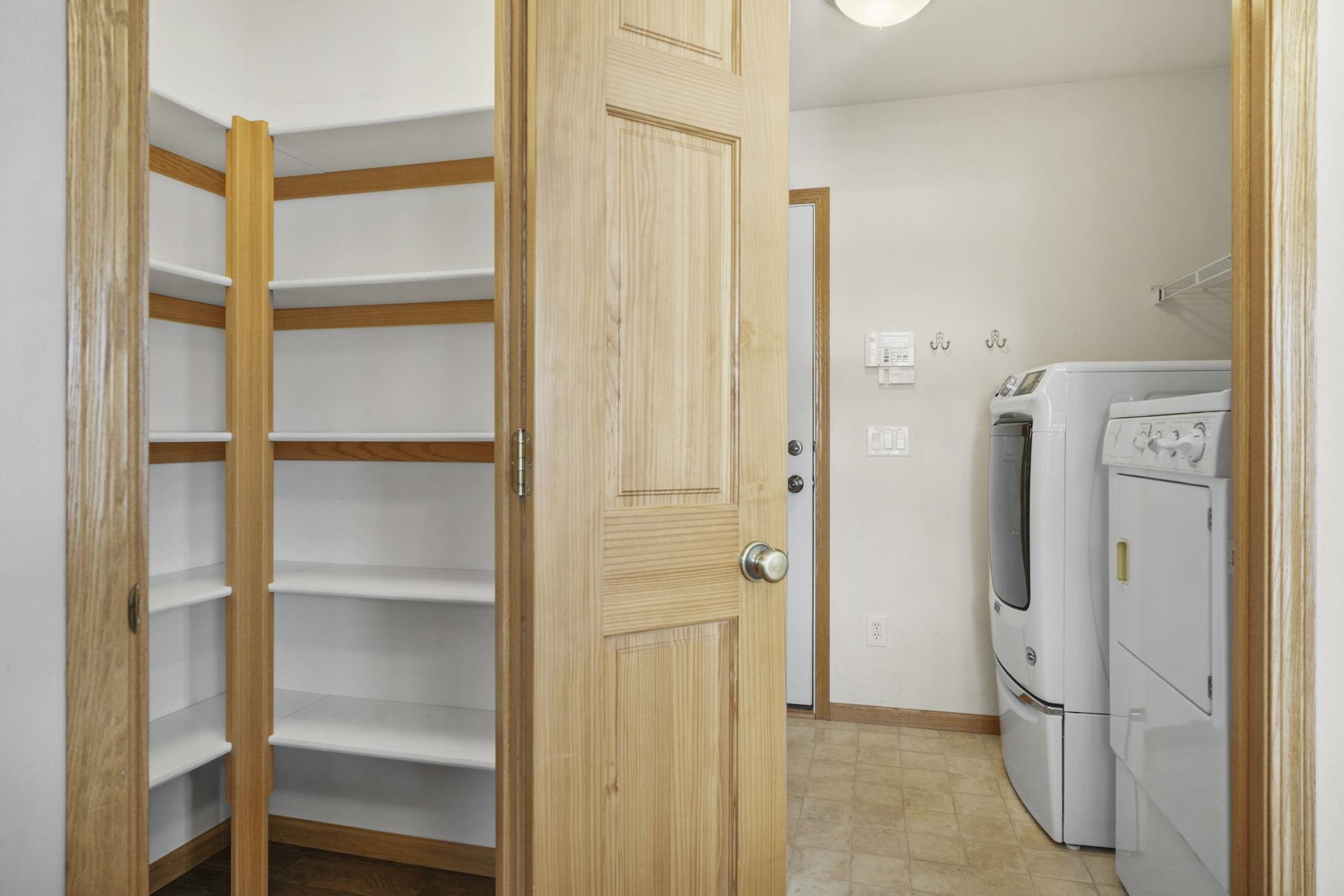 7709 Crawling Stone Road Madison, WI 53719 - Photo 18 of 56