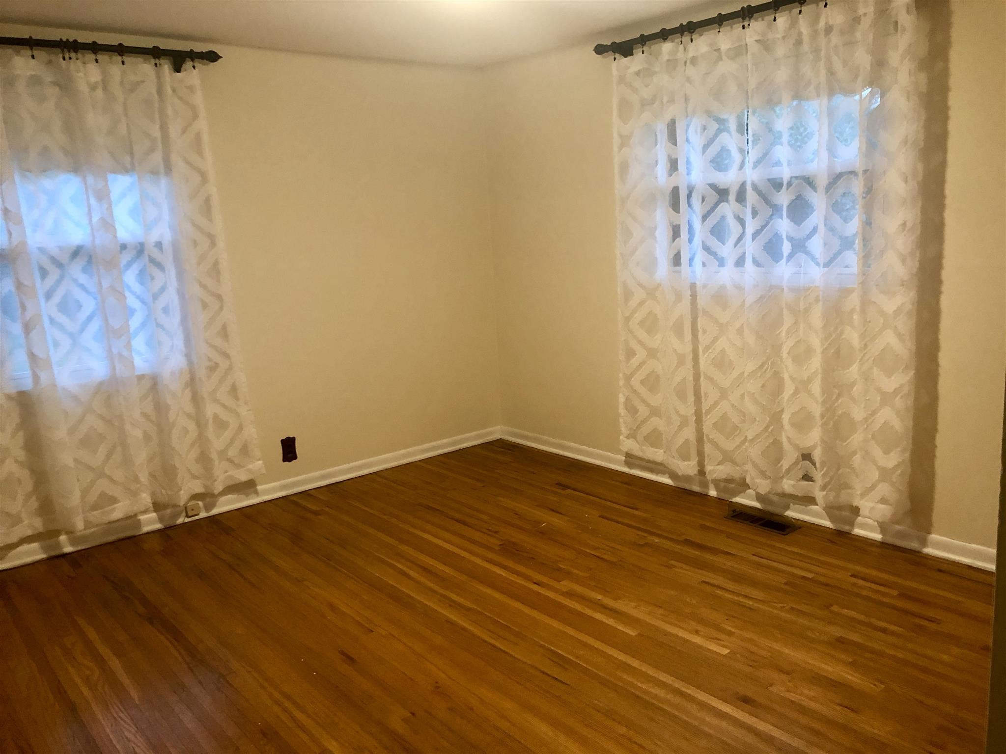 706 East Campbell Road Madison, TN 37115 - Photo 11 of 25 New paint