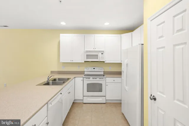 $349,900 | 17476 Slipper Shell Way, Unit 14, Lewes, DE 19958